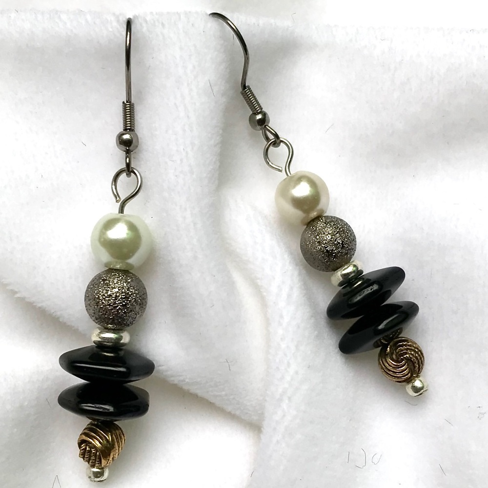 Handmade Earrings with Vintage & Modern Elements (E114-3H) - Picture 2 of 4